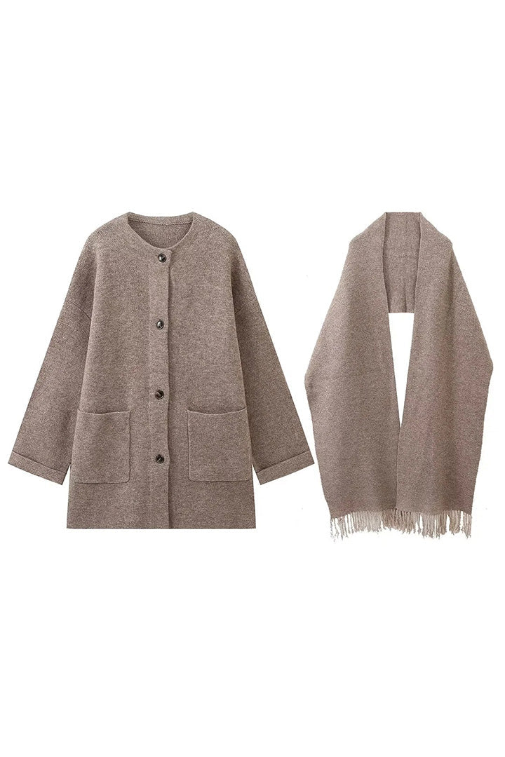 Oversized Wool Coat | Cozy & Chic | Perfect for Cold-Weather Styling