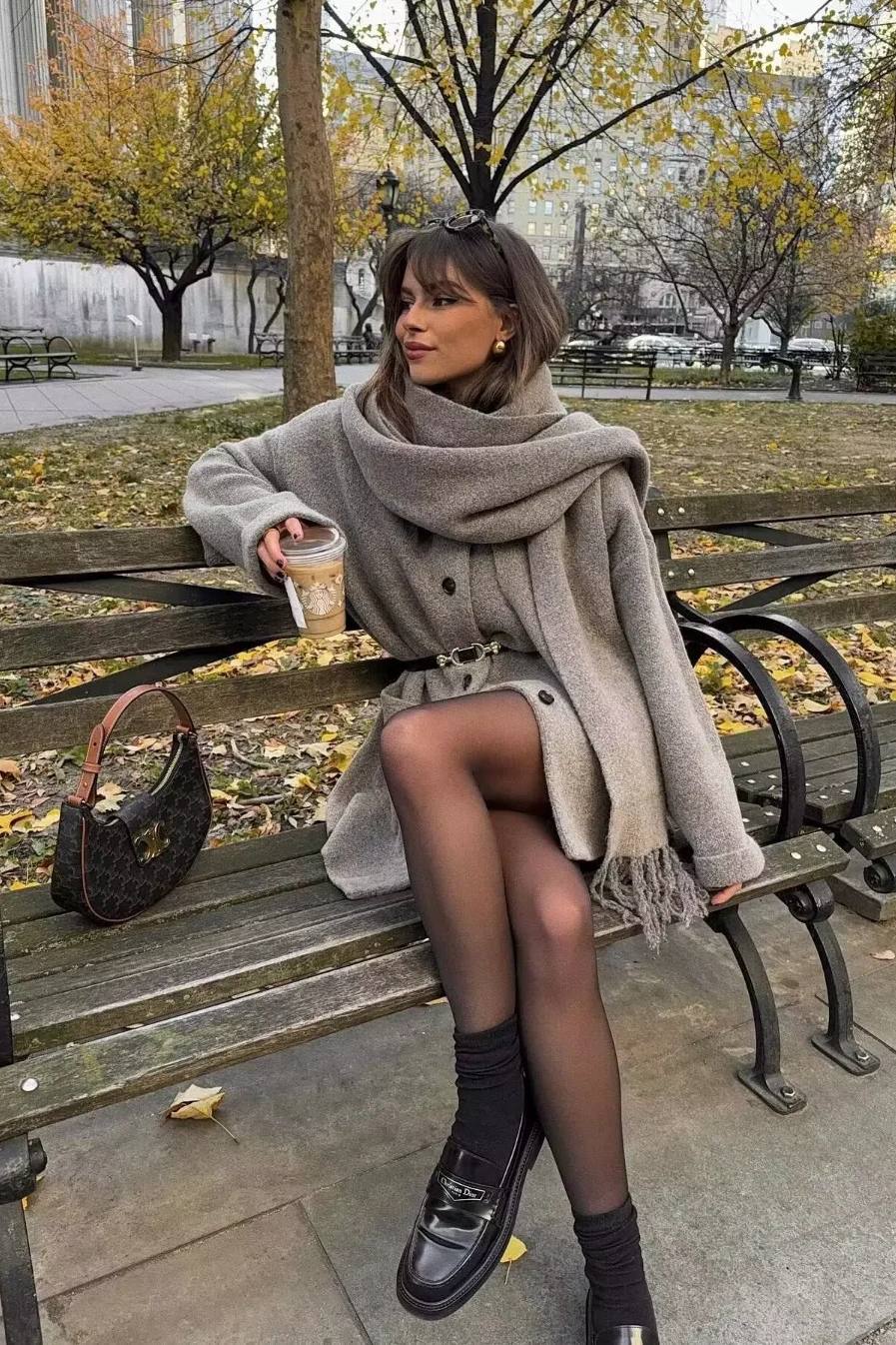Oversized Wool Coat | Cozy & Chic | Perfect for Cold-Weather Styling