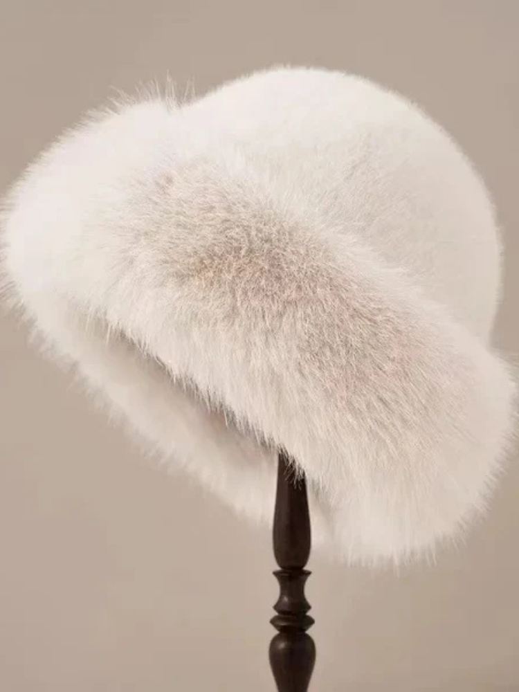 Christine | Women’s Elegant Fur Hat | Timeless & Luxurious