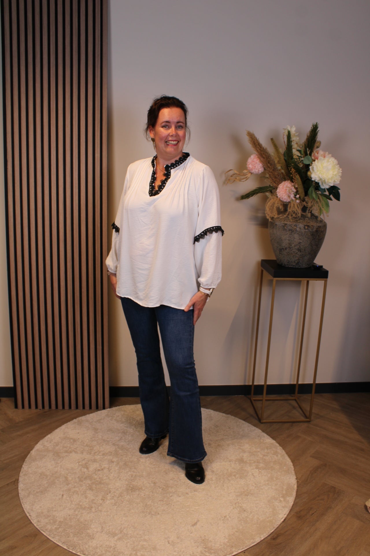 Women’s Jeans – Flared Full-Length Trousers