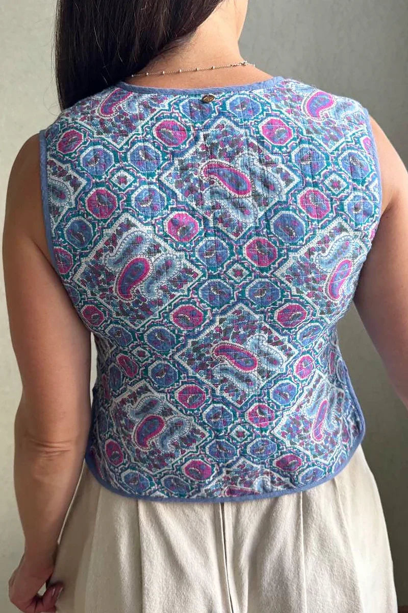 Quilted Paisley Vest | Boho-Chic & Lightweight | Perfect for Layering