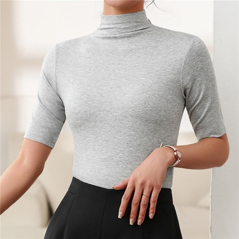 Angelina | Women's Classic Turtleneck Sweater | Seamless