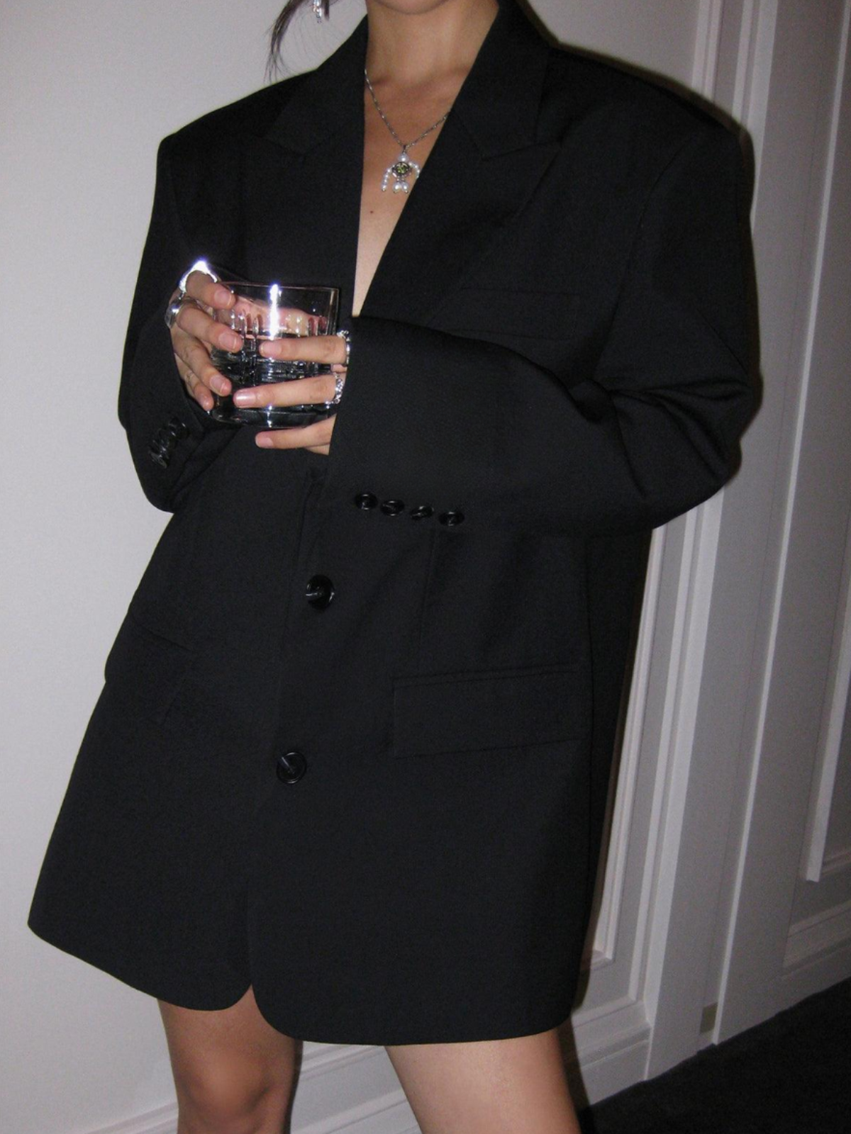 Arlienne – Women’s Longline Lapel Blazer