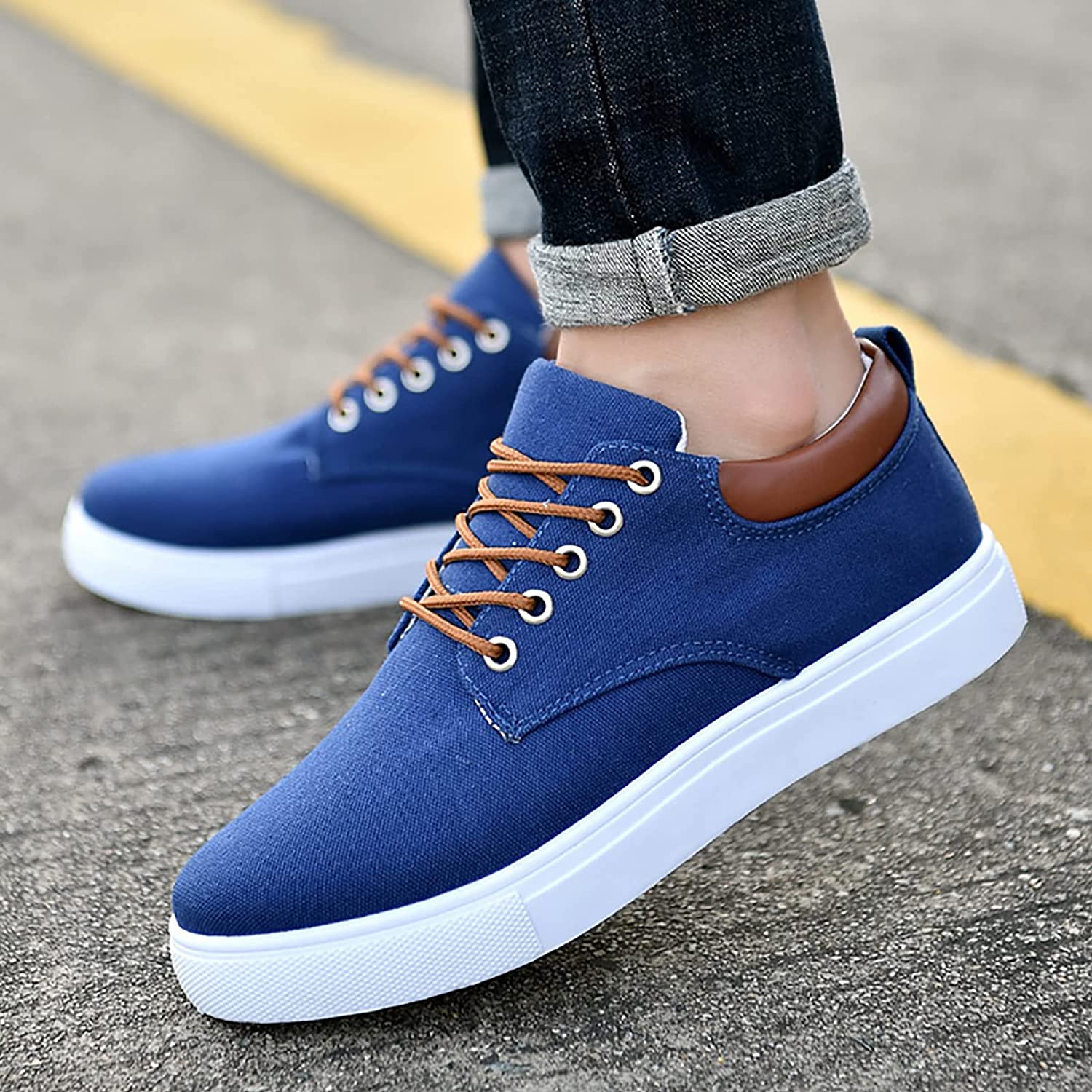 Men’s Casual Shoes - Lace-Up Design with Contrast Sole