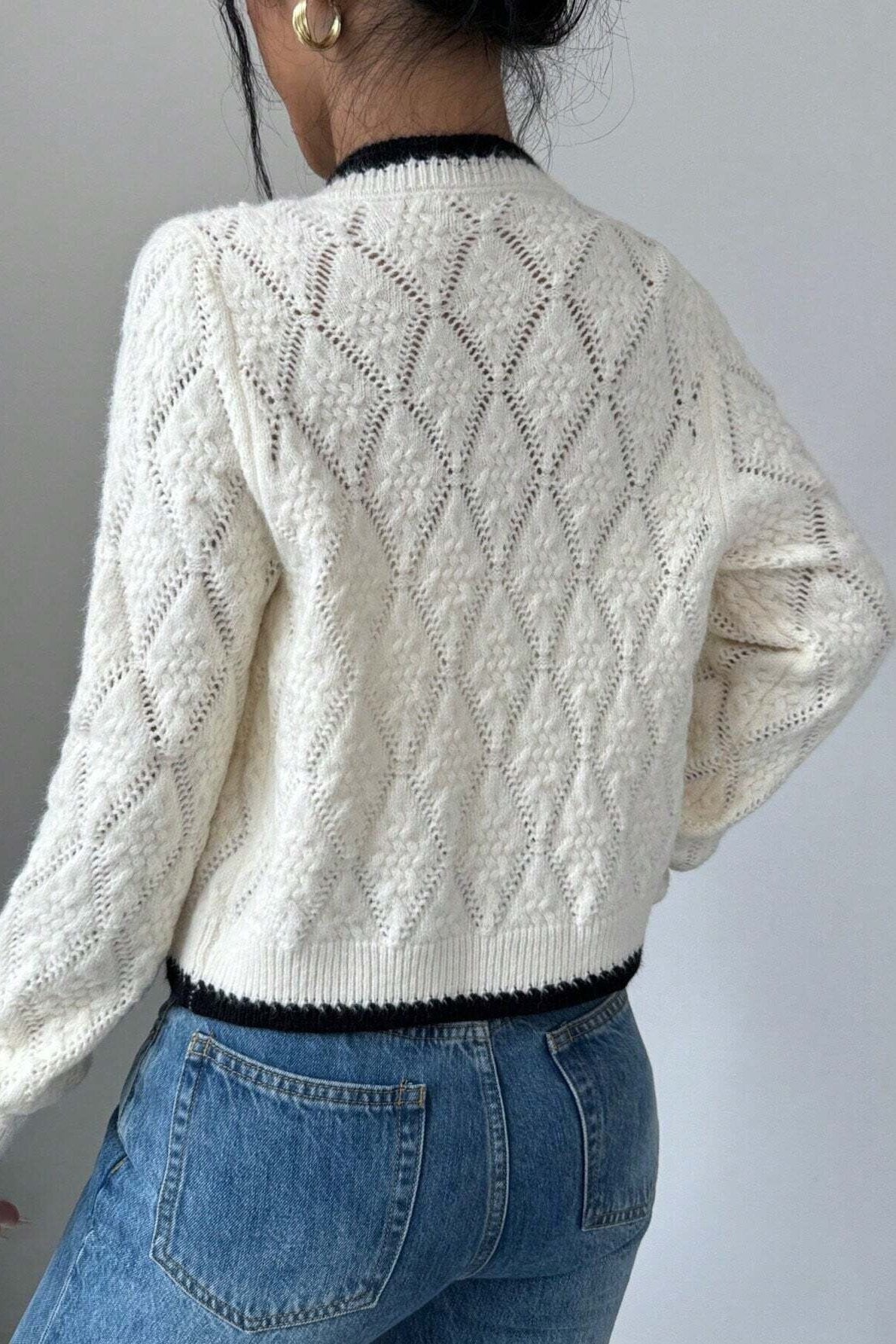 Cropped Knit Cardigan | Contrast Tie Front | Elegant & Cozy