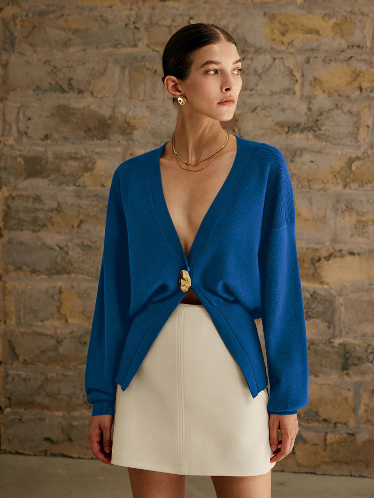 Elowen | Women’s Cardigan | Plain Golden Button