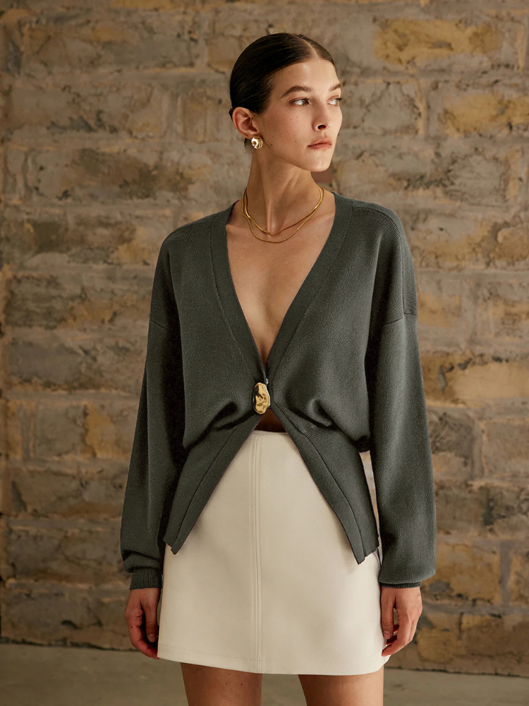 Elowen | Women’s Cardigan | Plain Golden Button