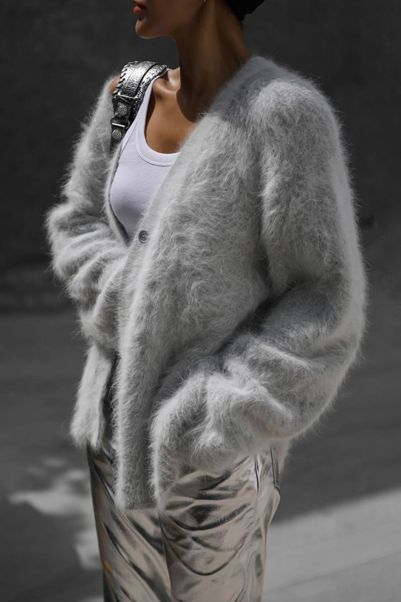 Fluffy Oversized Cardigan | Soft Knit | Cozy & Stylish