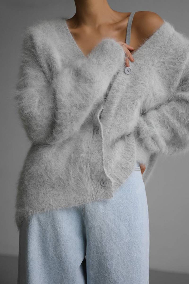 Fluffy Oversized Cardigan | Soft Knit | Cozy & Stylish