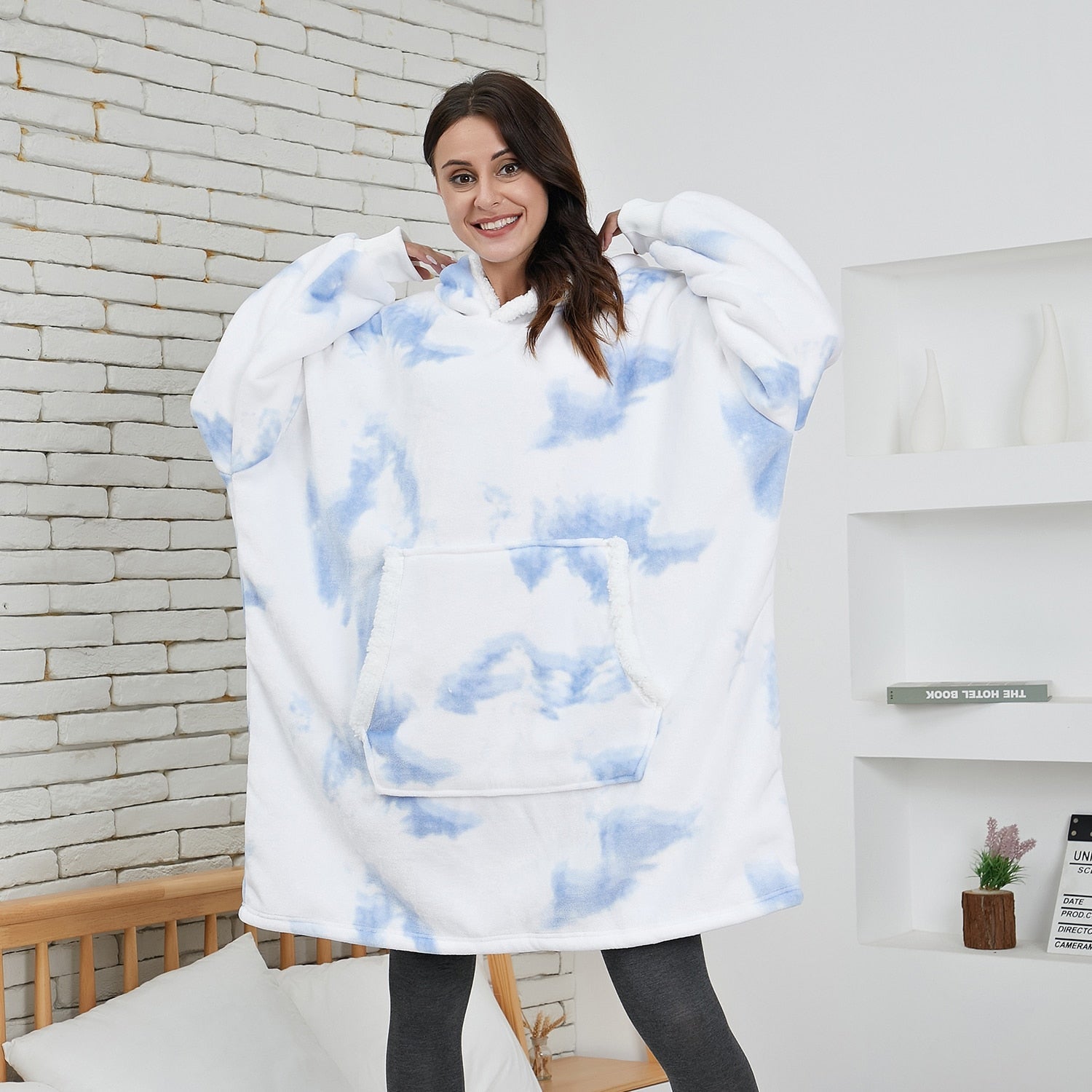Unisex Sweatshirt with Blanket – Sweatshirt and Blanket in One
