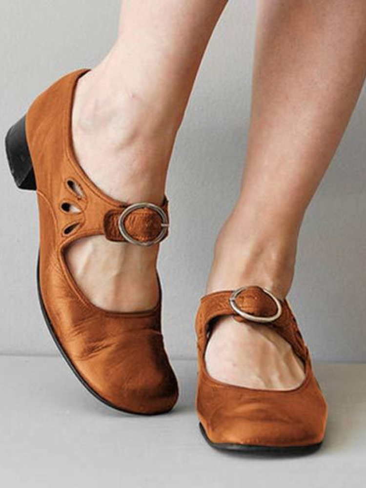 Mira | Women’s Retro Shoes | Rounded Toe