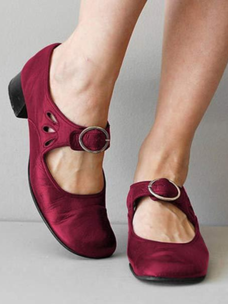 Mira | Women’s Retro Shoes | Rounded Toe