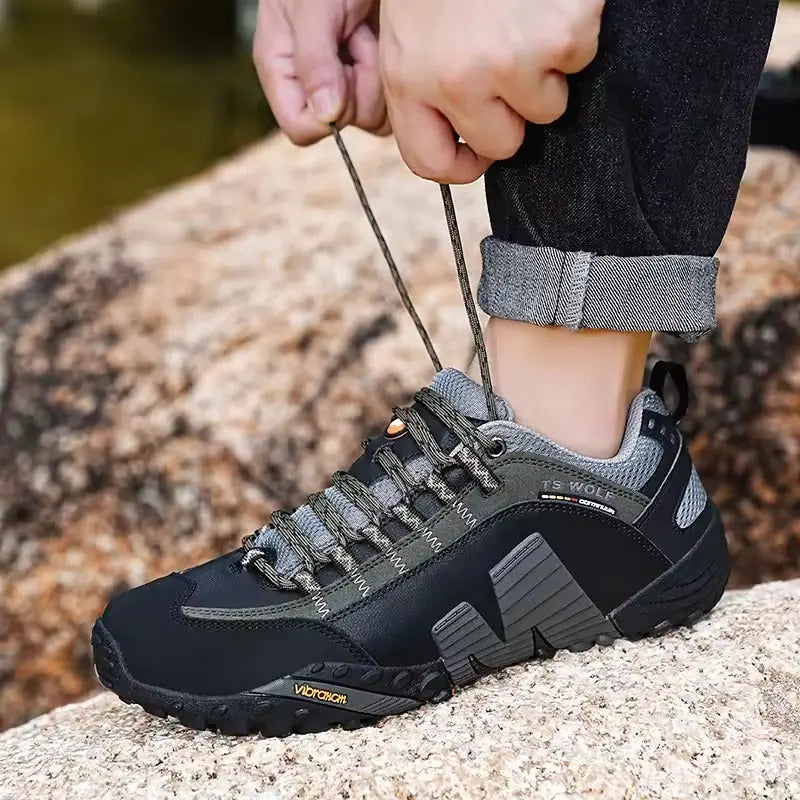 Hiking boots for men and women – lace-up outdoor boots