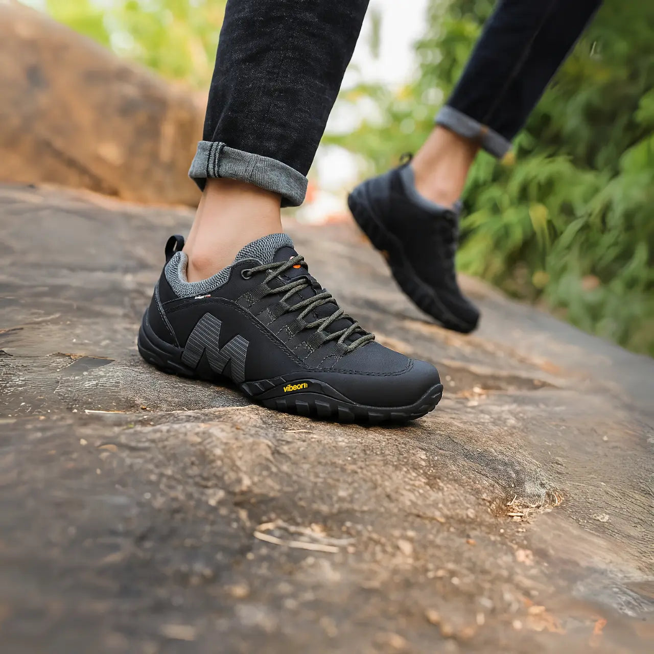 Hiking boots for men and women – lace-up outdoor boots