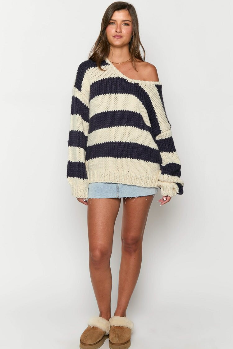Oversized Striped Sweater | Off-Shoulder | Cozy & Stylish