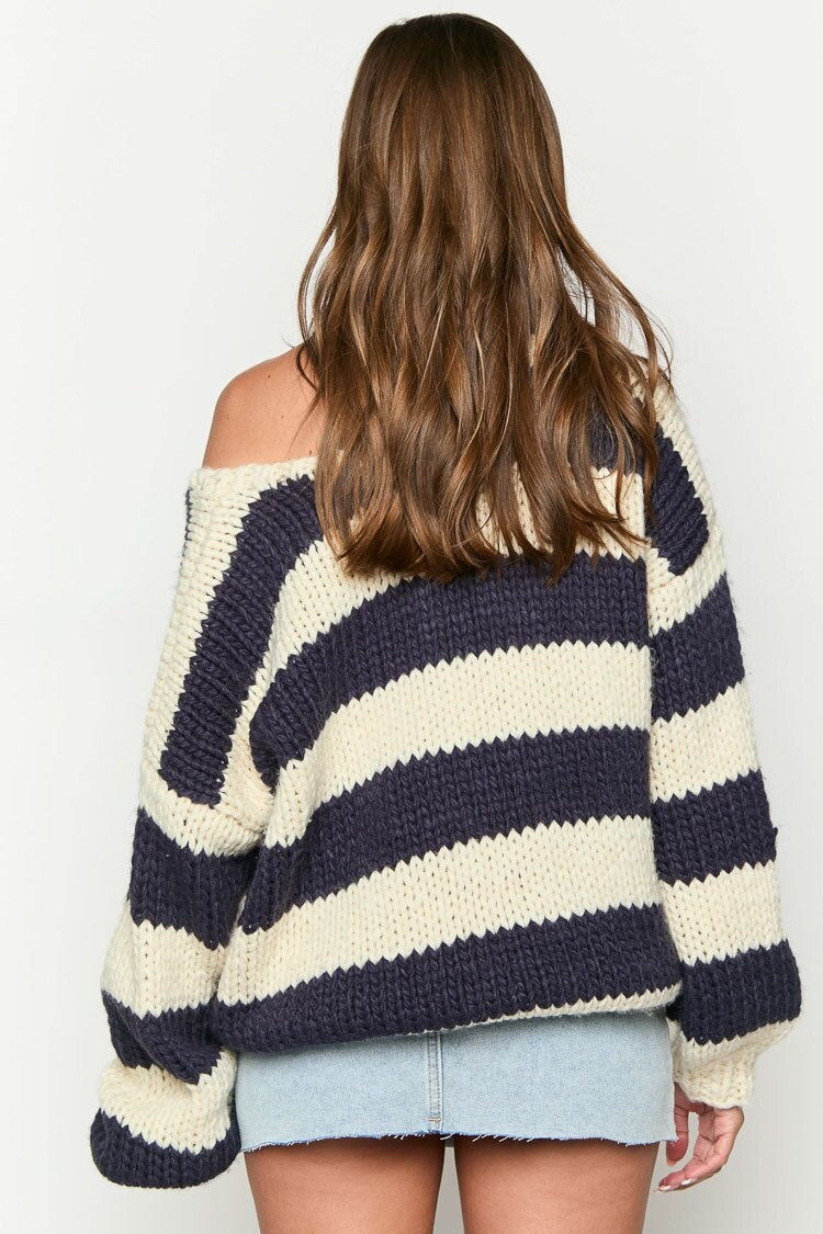 Oversized Striped Sweater | Off-Shoulder | Cozy & Stylish