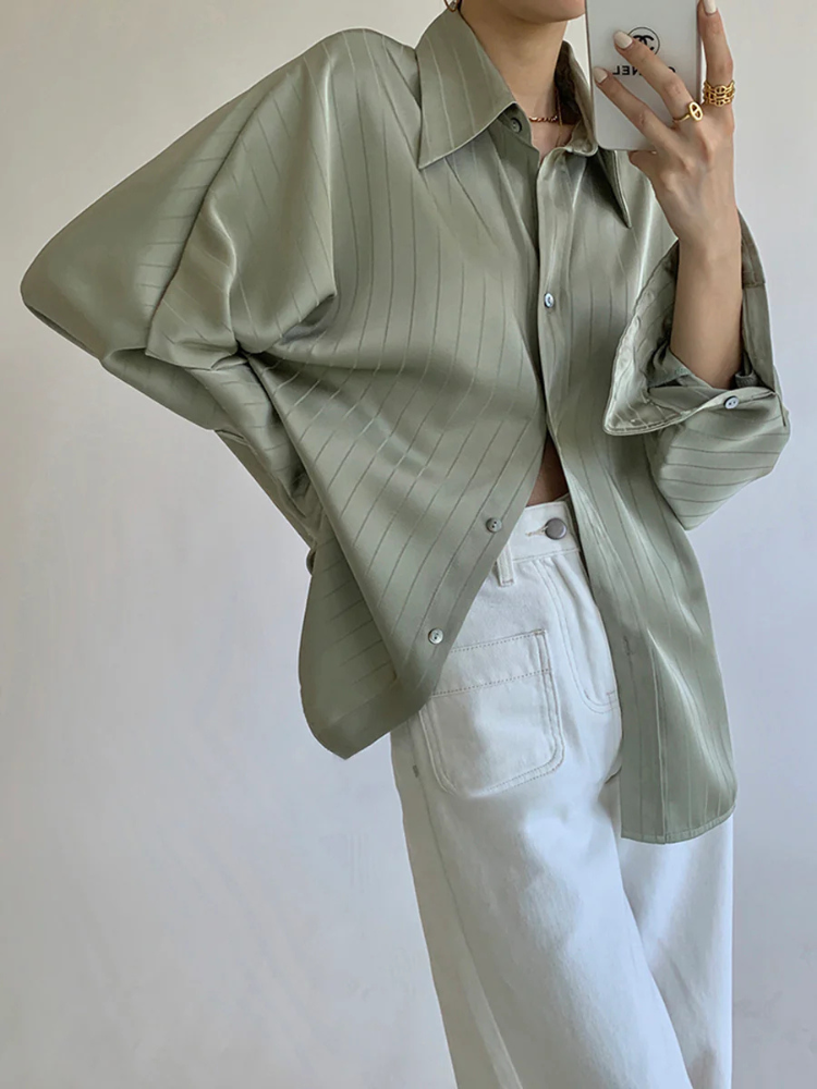 Roux | Women’s Shirt | Oversized Button-Up Collared