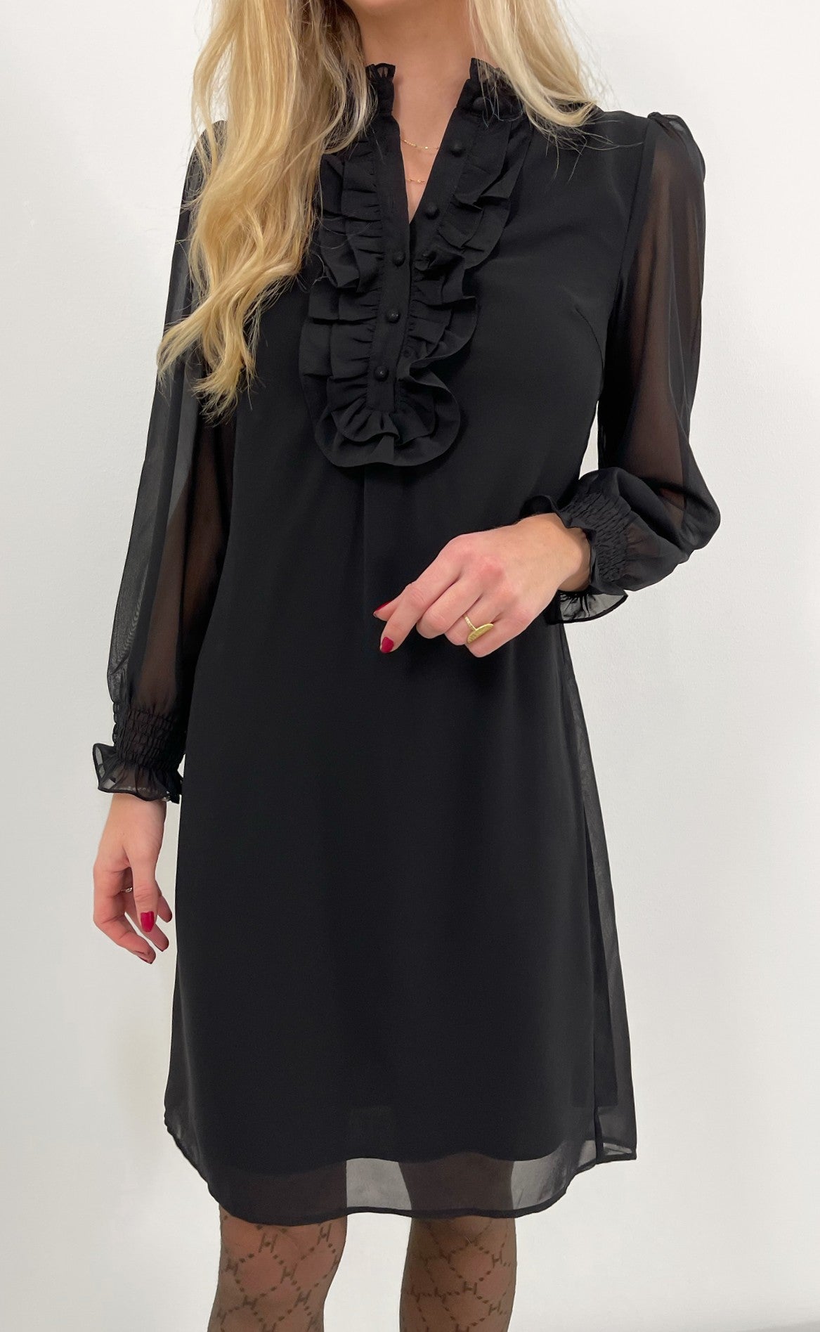 Isalynn – Black Cami Slip Dress