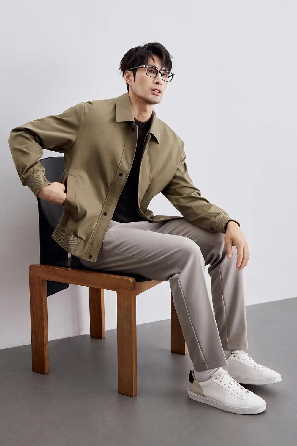 Alonzo – Men’s Collared Spring Jacket with Pockets