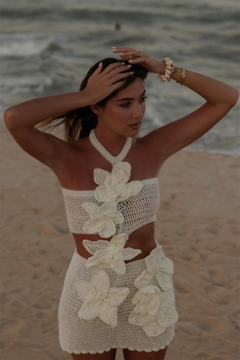 Women’s Floral Two-Piece Set | Elegant & Feminine | Halter Crop Top & High-Waisted Shorts