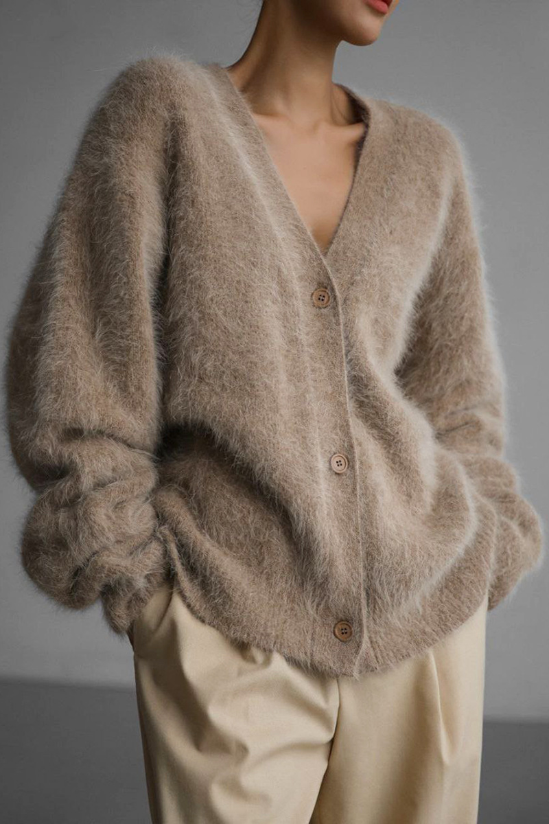 Women’s Fluffy Knit Cardigan | Soft & Cozy | Chic & Versatile