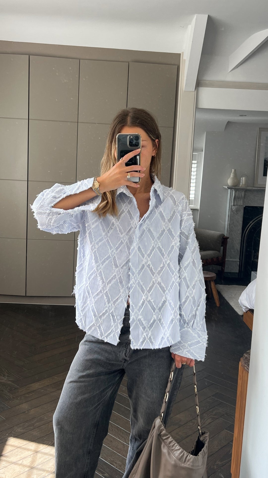 Women's shirt – striped pattern