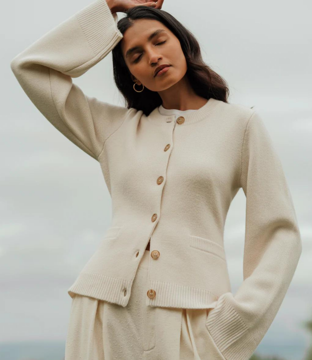 Avarelle – Cardigan da donna con design elegante e senza tempo