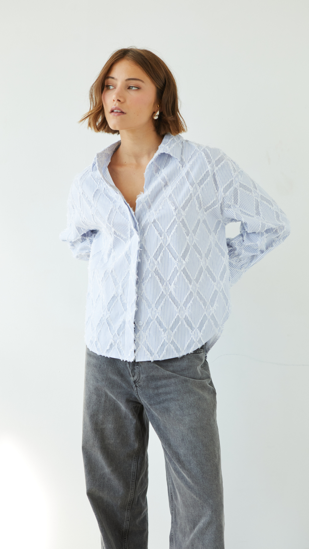 Women's shirt – striped pattern