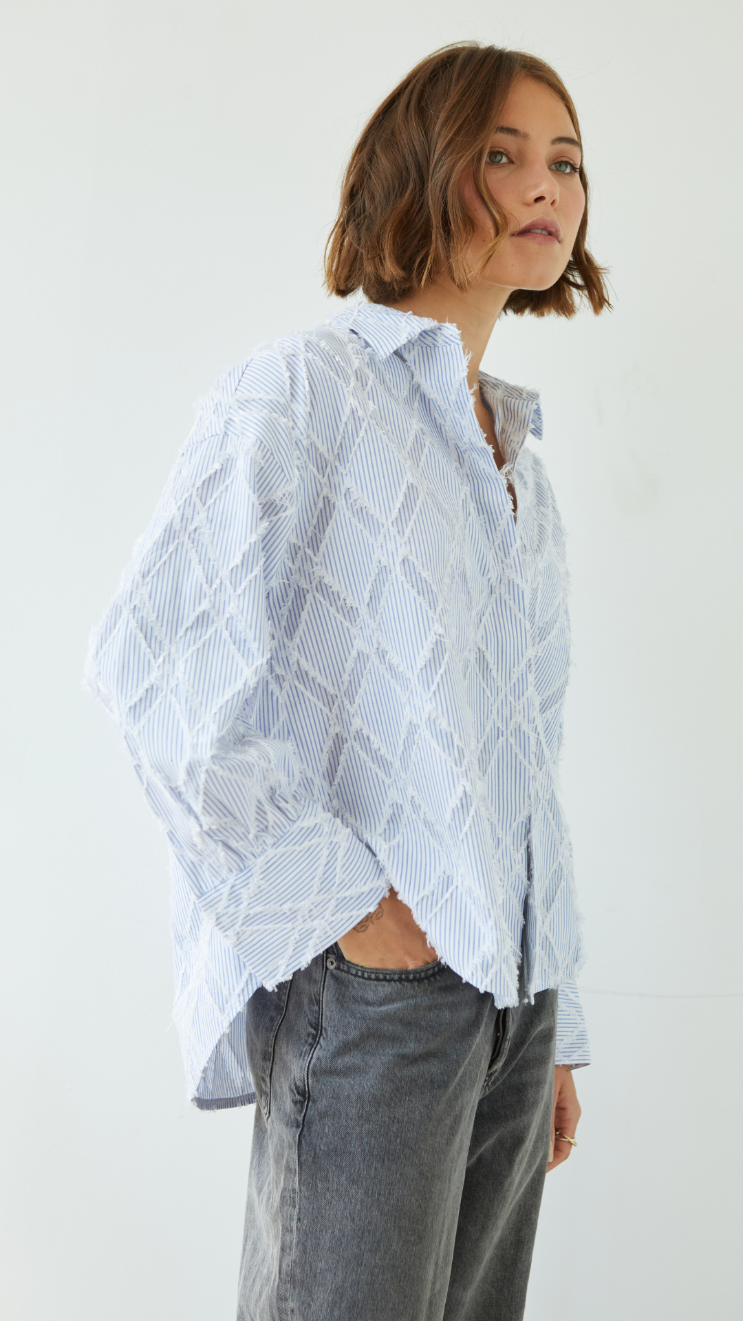 Women's shirt – striped pattern