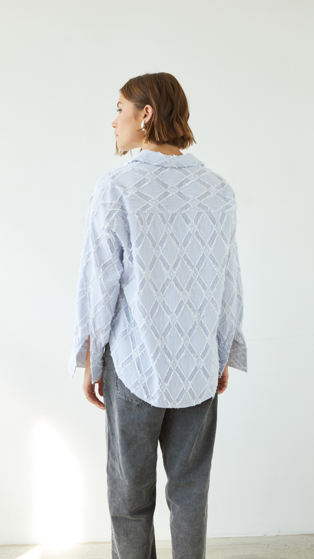 Women's shirt – striped pattern