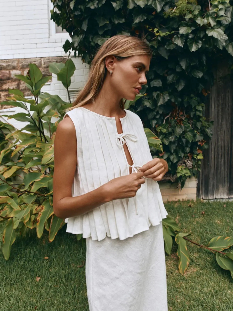 Boogéa | Women’s Blouse | Lace-Up Pleated Linen