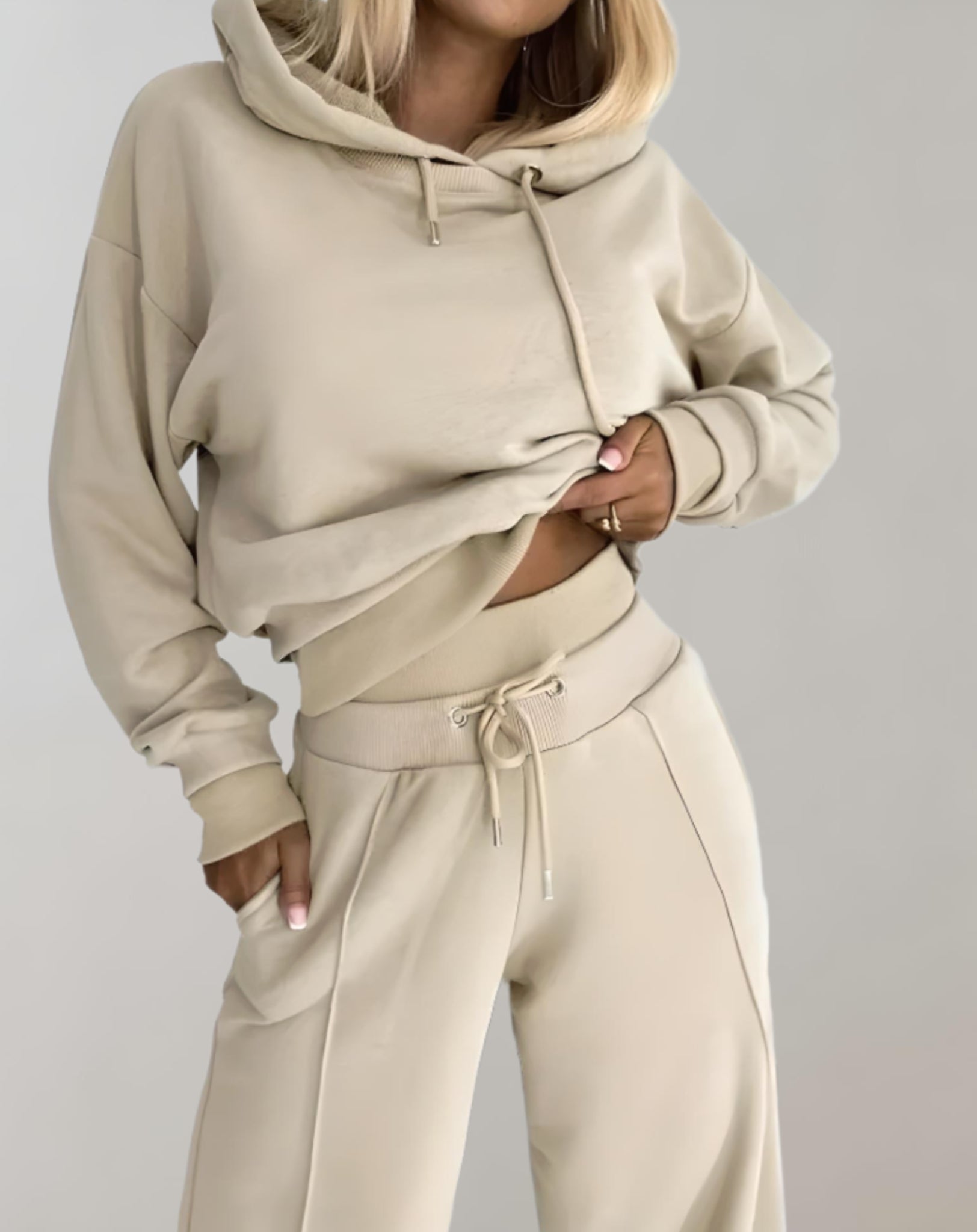 Women’s 2-Piece Hoodie Tracksuit Set - Wide-Leg Trousers