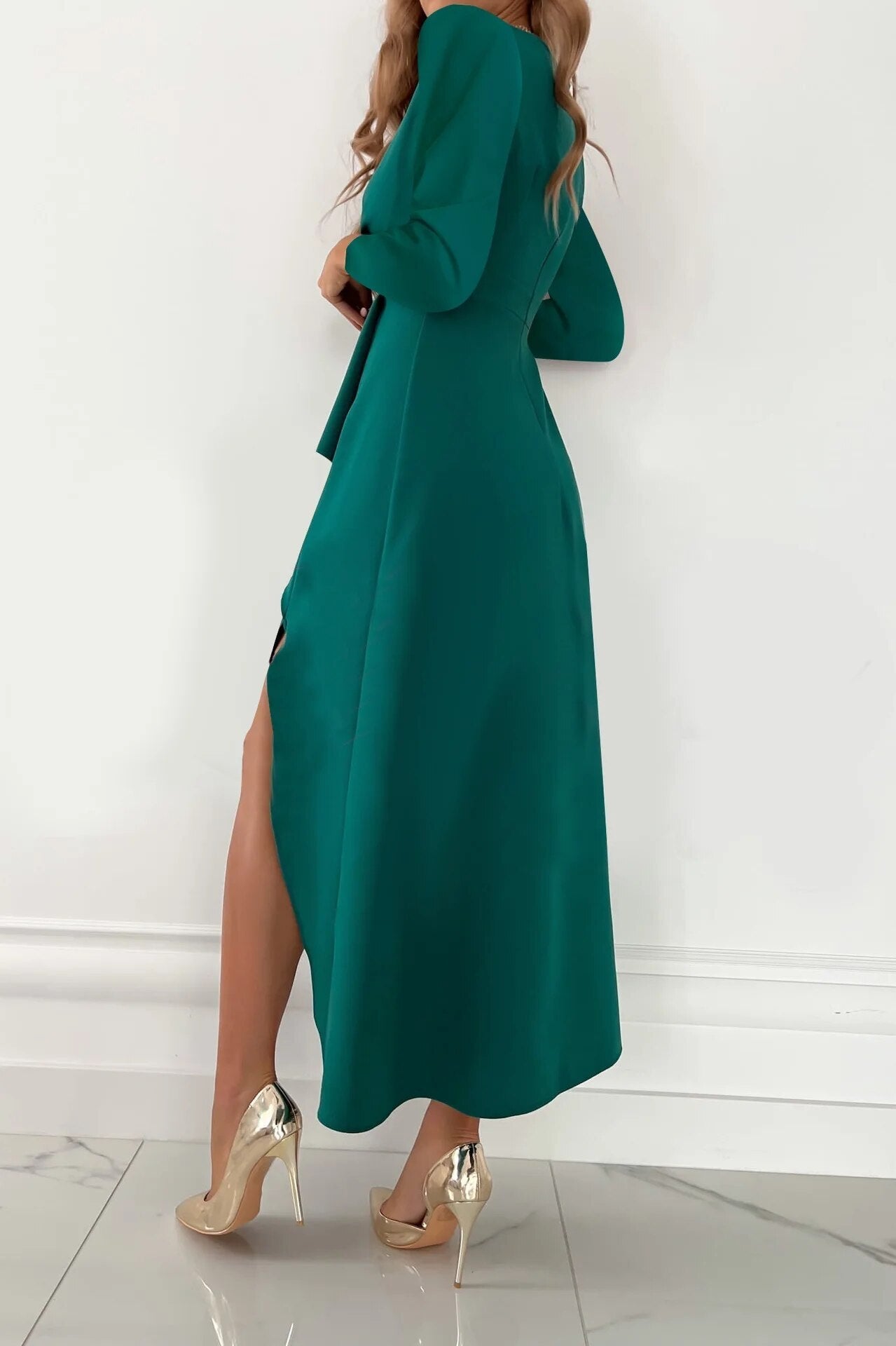 Women's dress with a V-neckline  Midi - Slit
