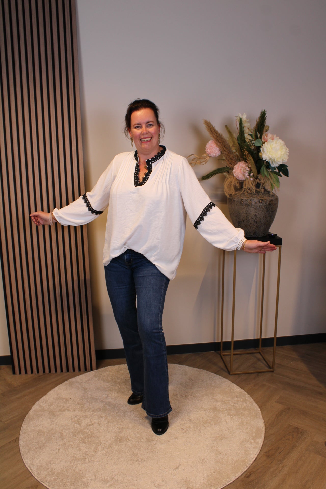 Women’s Jeans – Flared Full-Length Trousers