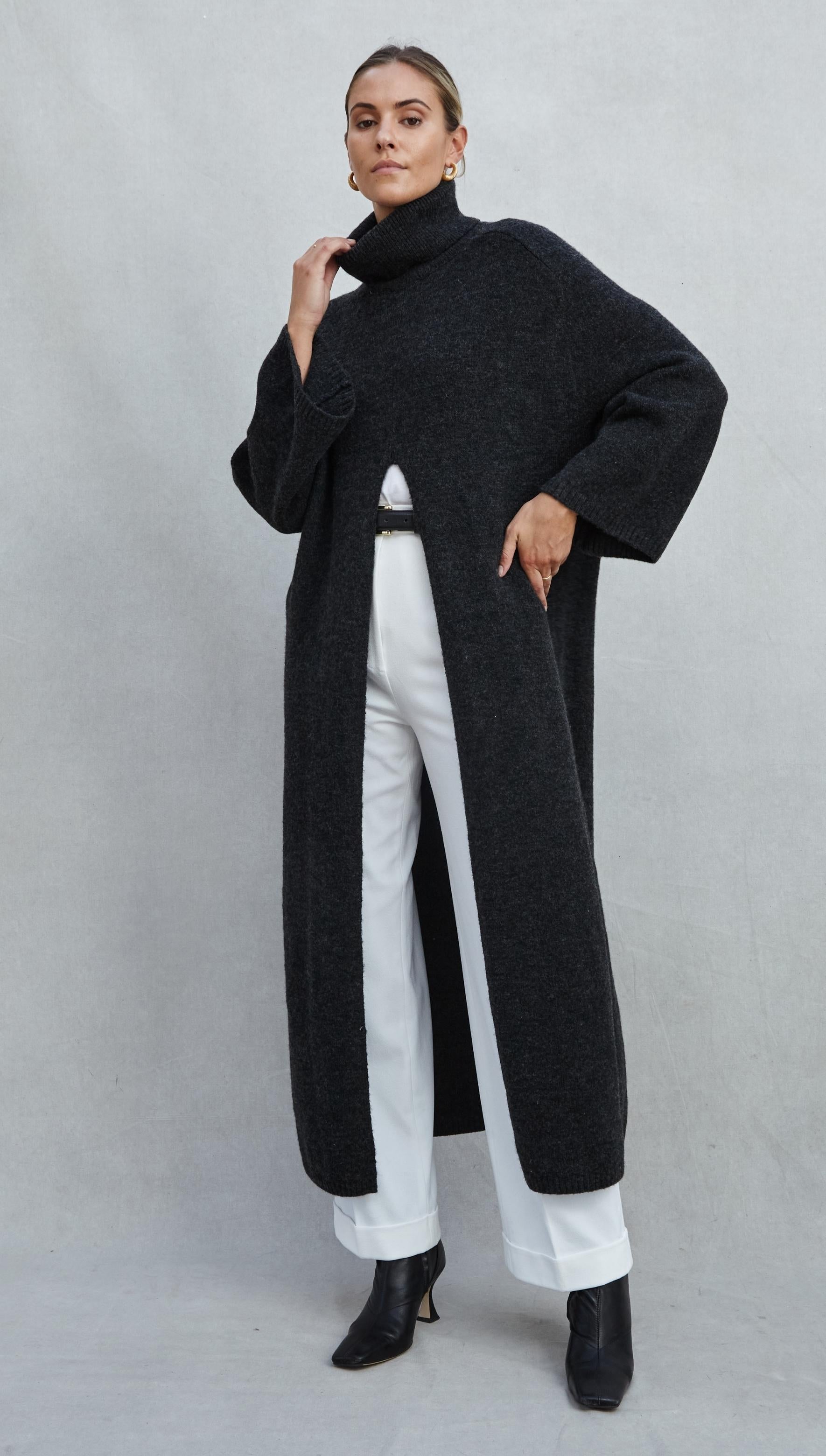 Women's cardigan dress – black pattern