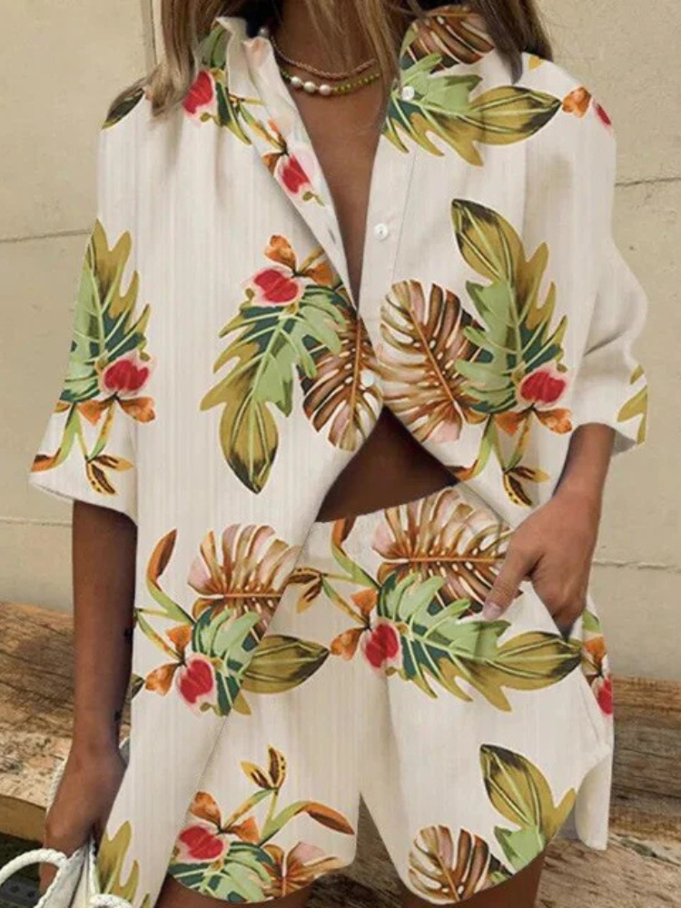 Ivy | Women’s Two-Piece Set | Tropical Leaf Print & Relaxed Fit