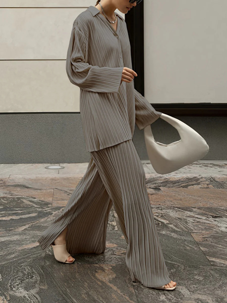 Juliana | Women’s Two-Piece Set | Oversized Pleated Leisure Pants