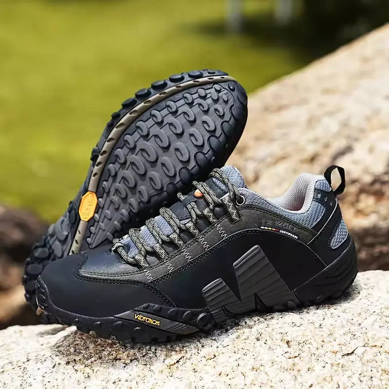 Hiking boots for men and women – lace-up outdoor boots