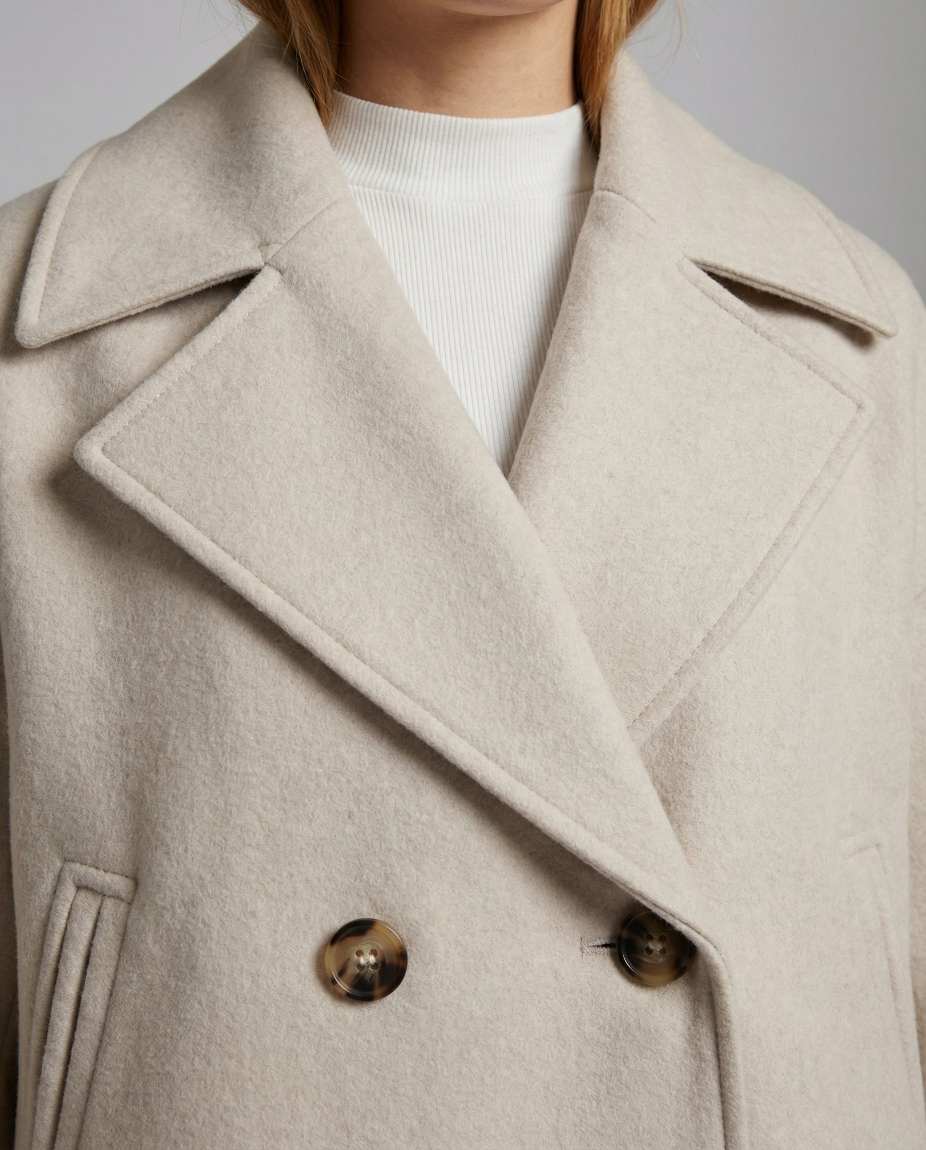 Valerienne – Women’s Cropped Double Breasted Jacket